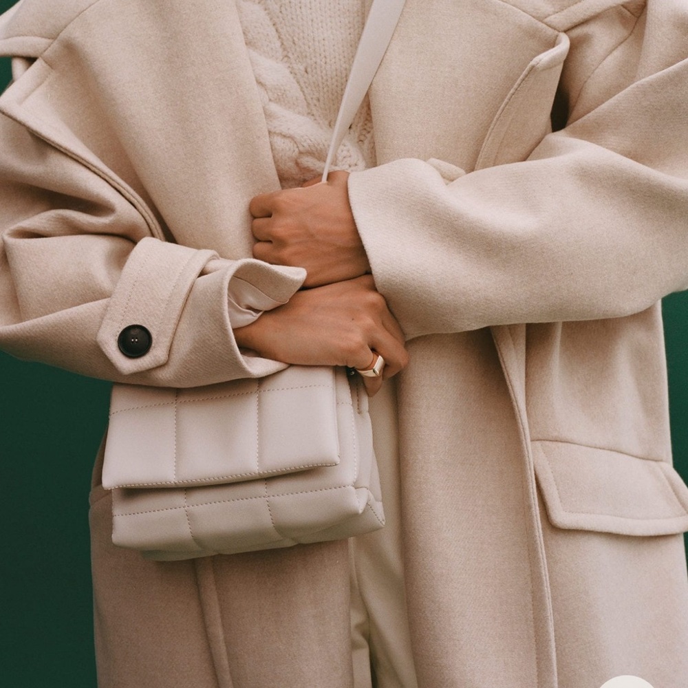 mango • quilted cross body bag white